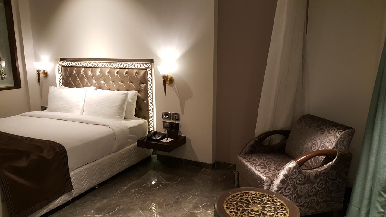 Hotel Peninsula Redpine Bombaj Zewnętrze zdjęcie