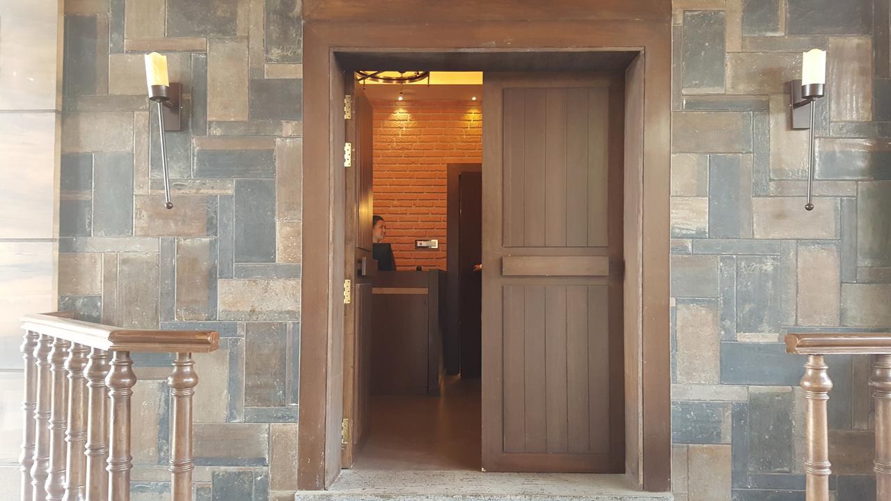 Hotel Peninsula Redpine Bombaj Zewnętrze zdjęcie