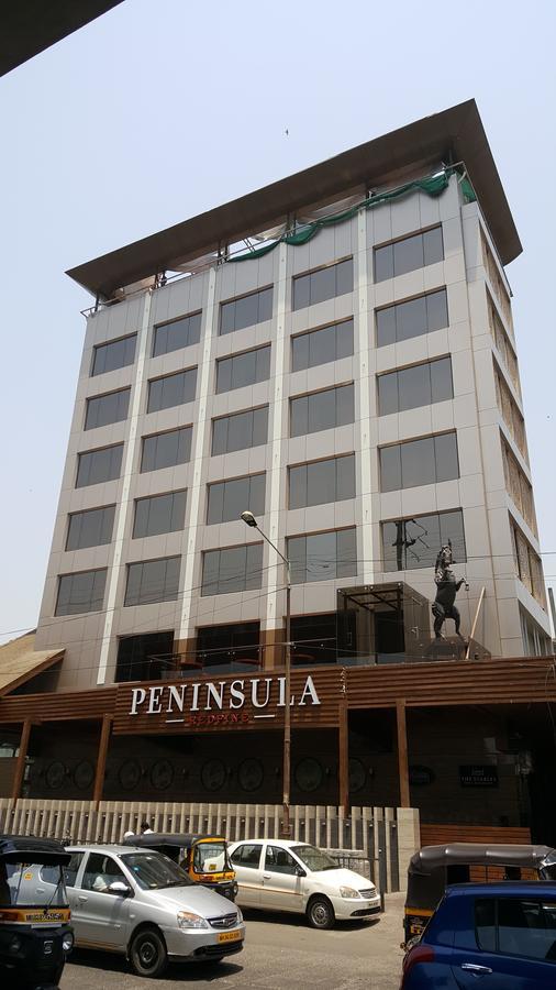 Hotel Peninsula Redpine-Airport Bombaj Zewnętrze zdjęcie
