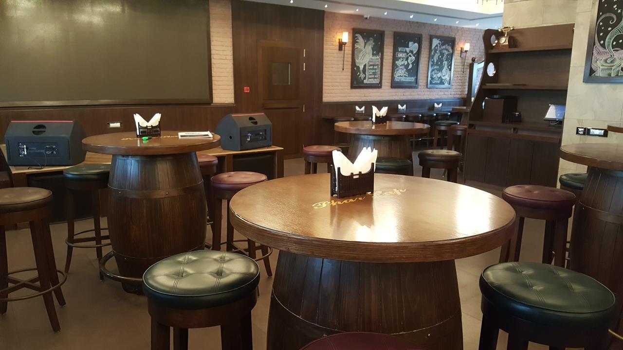 Hotel Peninsula Redpine Bombaj Zewnętrze zdjęcie