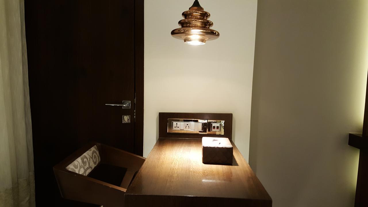 Hotel Peninsula Redpine Bombaj Zewnętrze zdjęcie