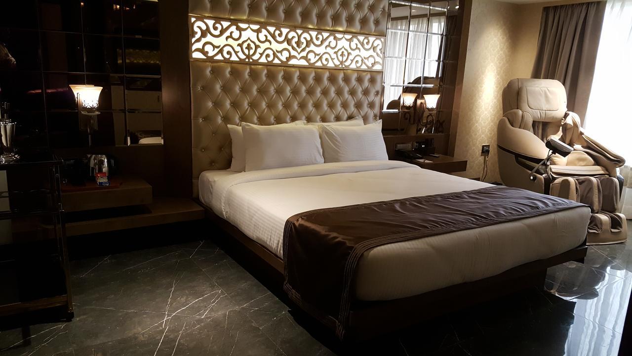 Hotel Peninsula Redpine Bombaj Zewnętrze zdjęcie